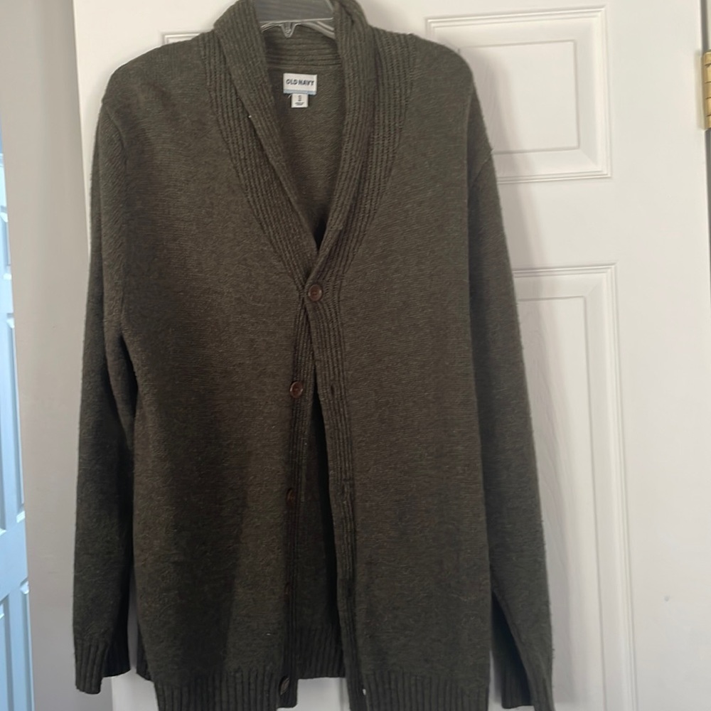 Mens green/Brown cardigan sweater.  From Old Navy.